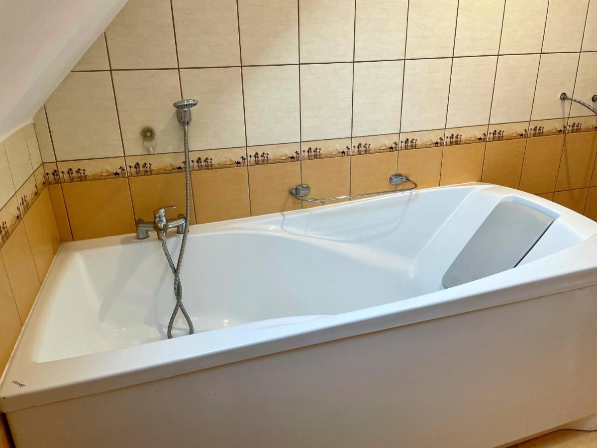 Domowe Pokoje Wilanow Varsavia Esterno foto