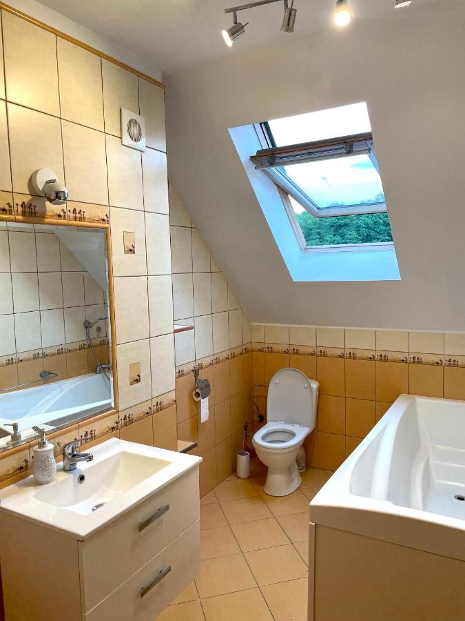 Domowe Pokoje Wilanow Varsavia Esterno foto